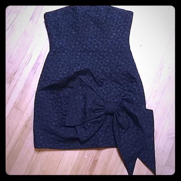 BCBGMaxAzria Dresses & Skirts - Dress BCBGMaxAzria Dresses & Skirts - Dress